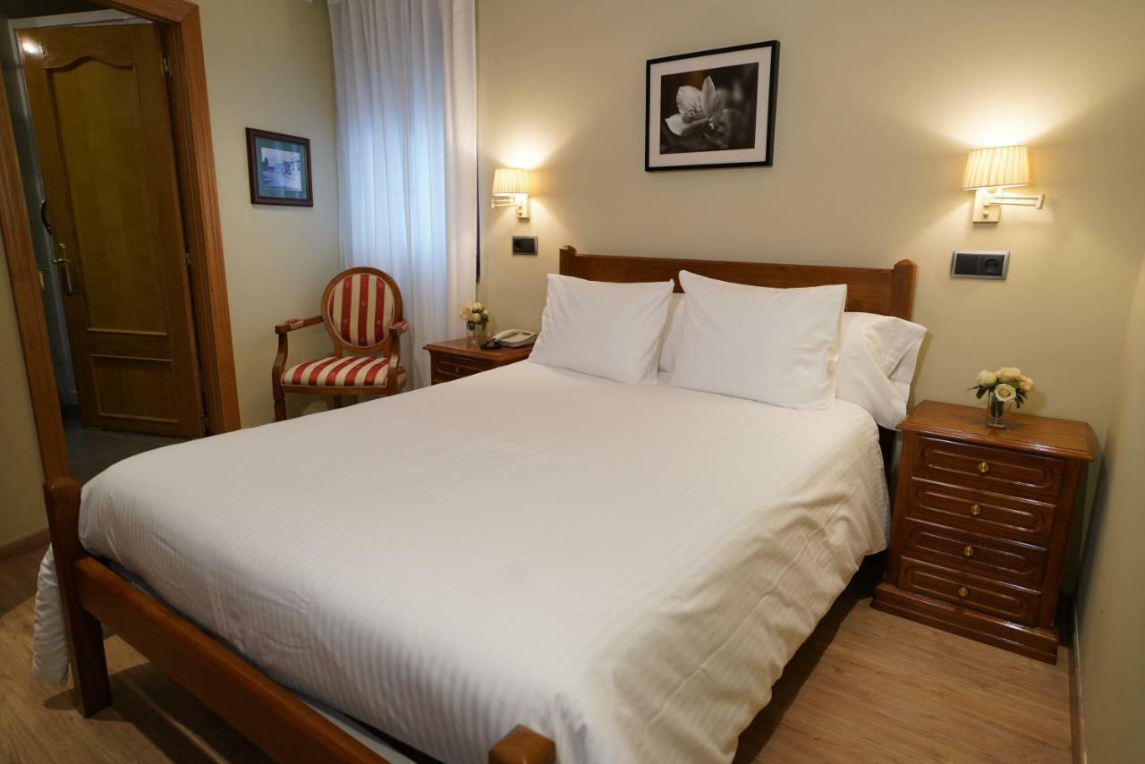 Hotel Arco Navia Exteriör bild