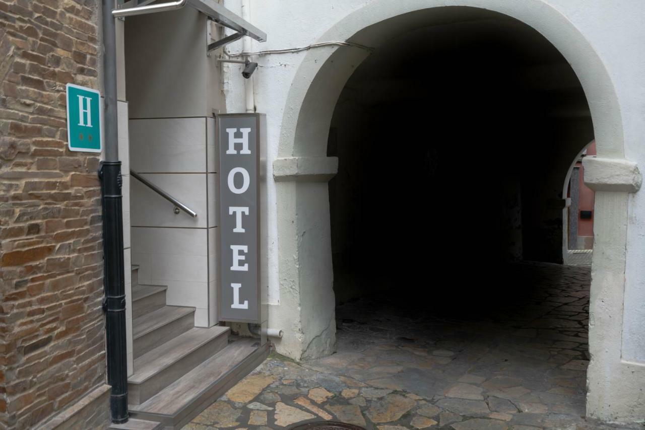 Hotel Arco Navia Exteriör bild