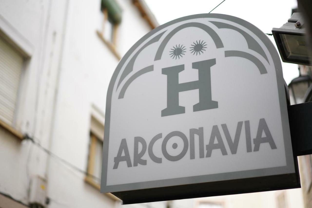 Hotel Arco Navia Exteriör bild
